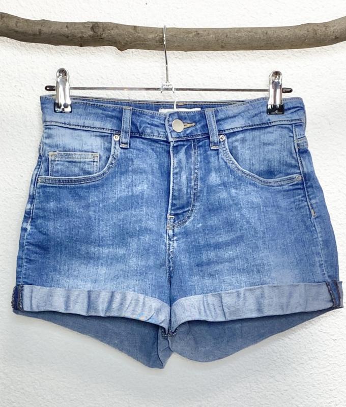 Short Fille 14 ans